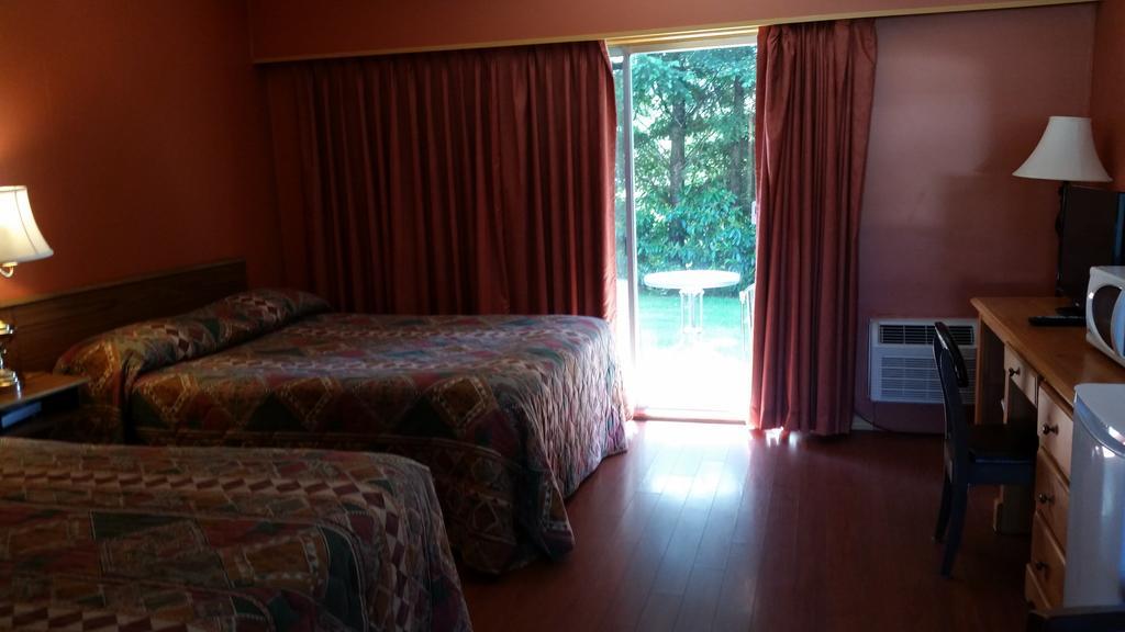 Timberlodge Rv & Campground Port Alberni Chambre photo